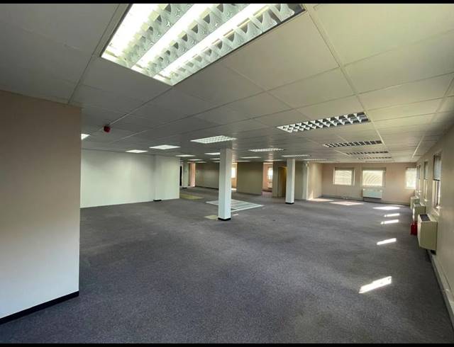 BUSINESS PROPERTY TO RENT IN TYGER VALLEY